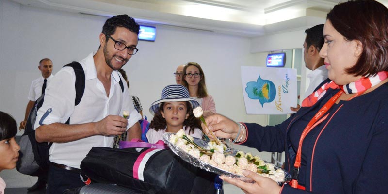Le Machmoum Ã  l'accueil du premier vol algérien arrivé Ã  Djerba