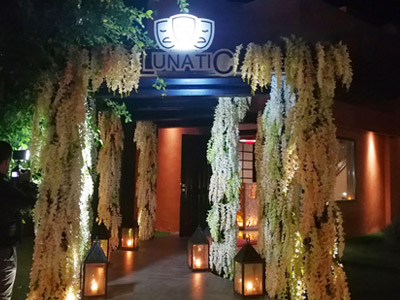 Lunatic restaurant lounge